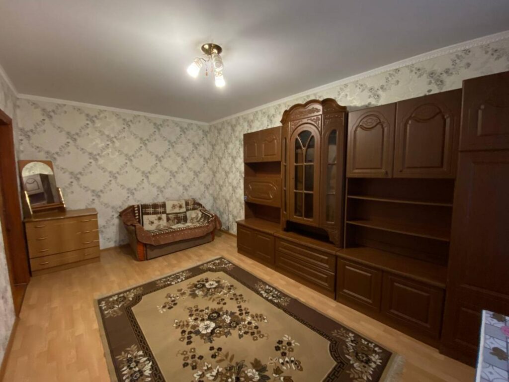 вул. Олени Теліги