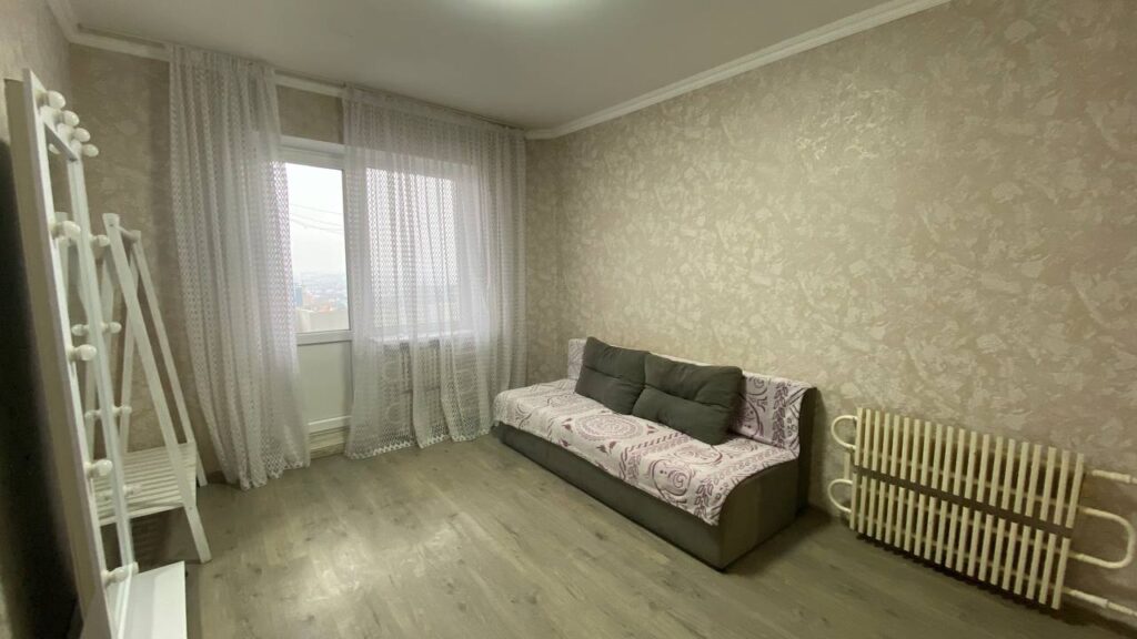 вул. Карнаухова