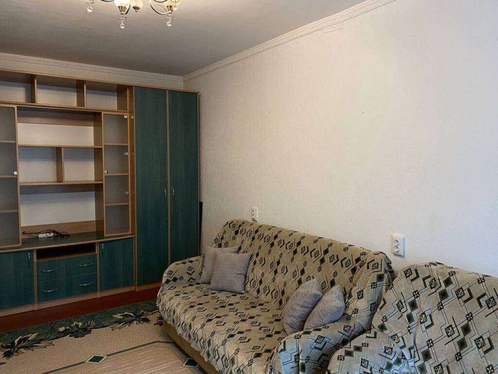 вул. Макарова 36