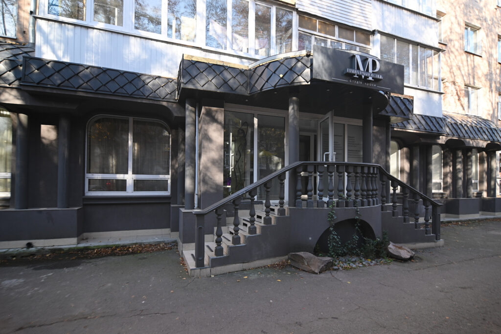 вул. Степана Бандери 65